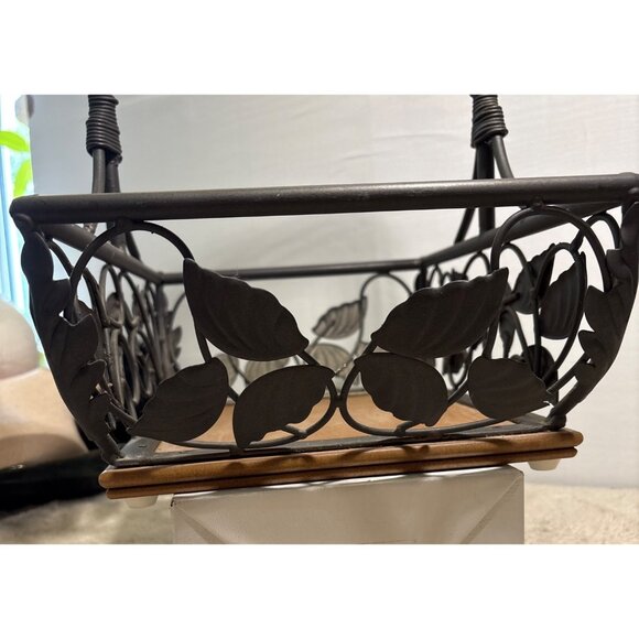 Wrought Iron Leaf Design Basket With Wooden Base 12 3/4 X 9" Heavy - Picture 5 of 13